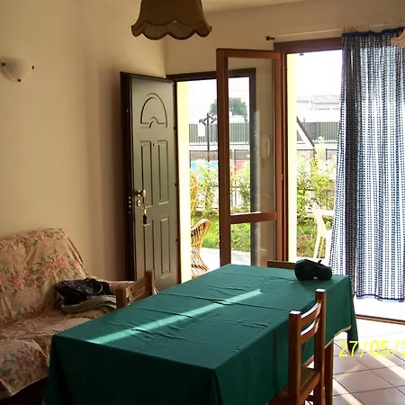 Isola Rossa Apartment