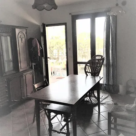 Isola Rossa Apartment *